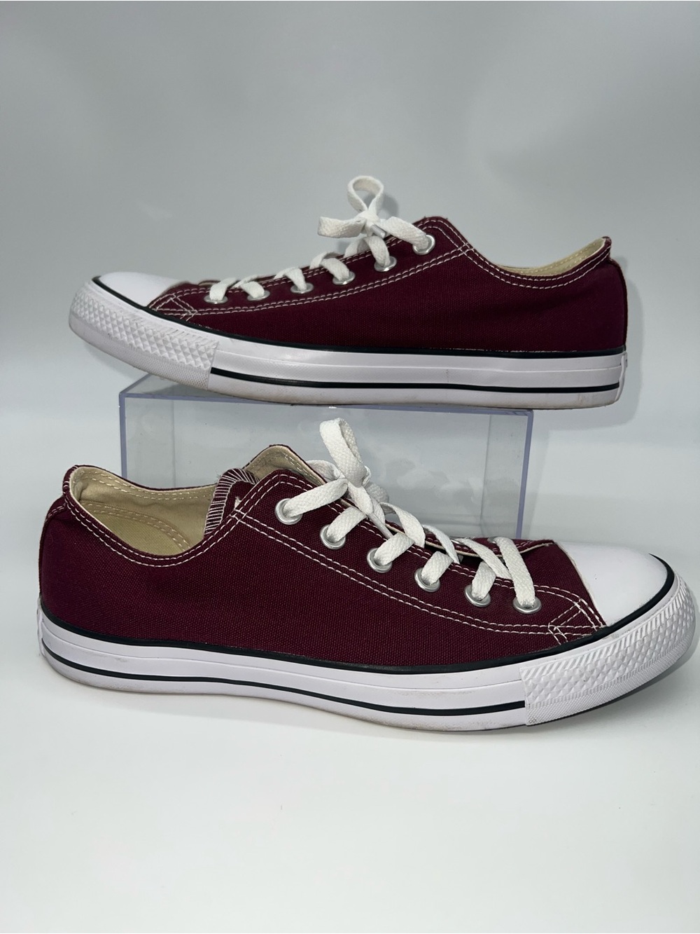 Converse Chucks All Star Burgundy Canvas Sneakers Men's Size 8 /Women's Size 10